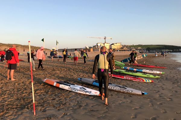 Die Paddler sind bereit für ... Die Paddler sind bereit für ...
