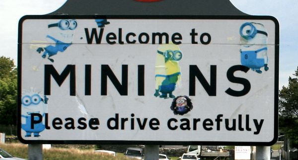 Den Ort Minions, mit den kleinen gelben Männchen, gibt es wirklich. Den Ort Minions, mit den kleinen gelben Männchen, gibt es wirklich.