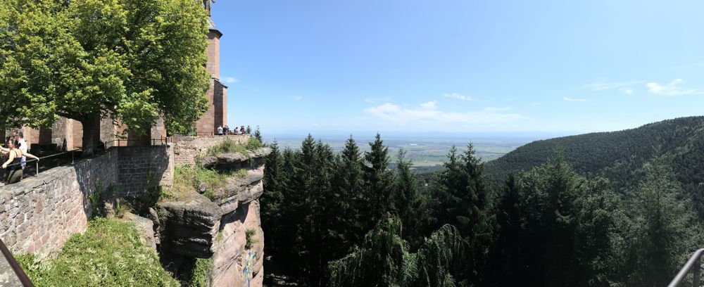 Blick vom Kloster in die oberrheinische Tiefebene. Blick vom Kloster in die oberrheinische Tiefebene.