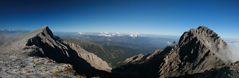 Skolio (2911 m - links) - Mytikas (2917 m - rechts) Skolio (2911 m - links) - Mytikas (2917 m - rechts)