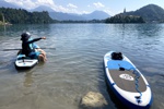 Da gehts lang. Mit unseren SUP's über den Bleder See zur Insel.