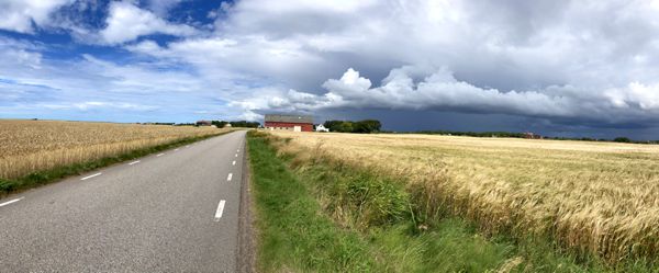 Unwetter am Himmel über Morup.