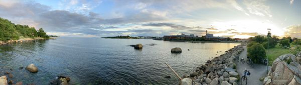 Sonnenuntergang in Karlshamn mit Blick aufs Hochschulgelände.