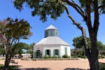 Die Vereinskirche auf dem Marktplatz von Fredericksburg.