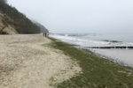 Strandspaziergang unterhalb des Streckelsbergs.